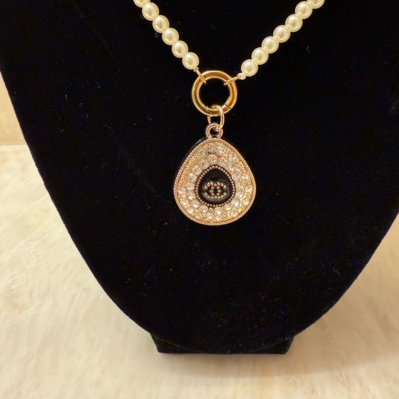 Upcycled Chanel Pearl Necklace with Gold Pendant - Picture 1 of 5